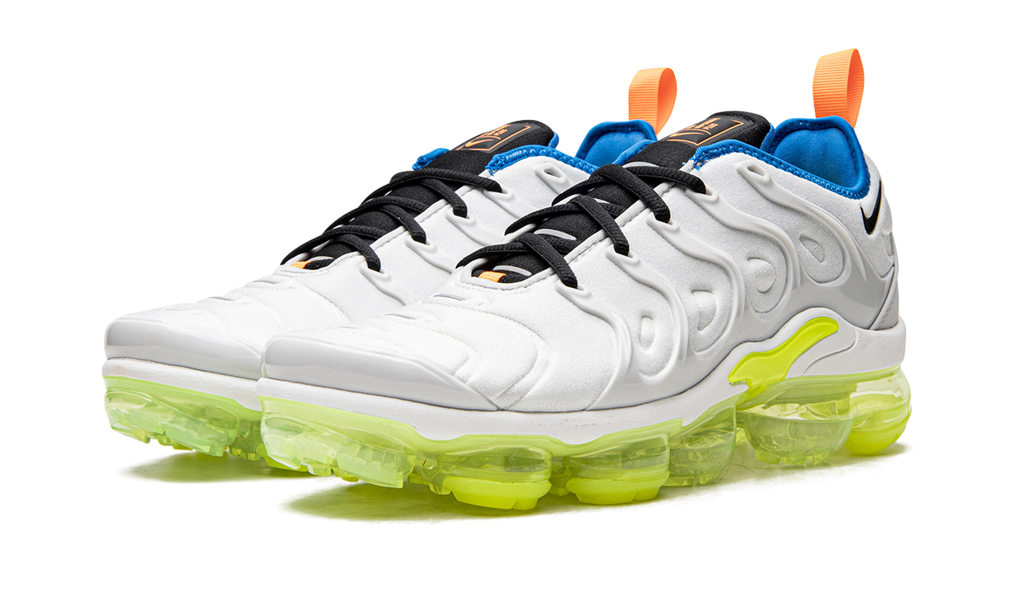 AIR VAPORMAX PLUS MNS WMNS "Photon Dust" DQ4695 001