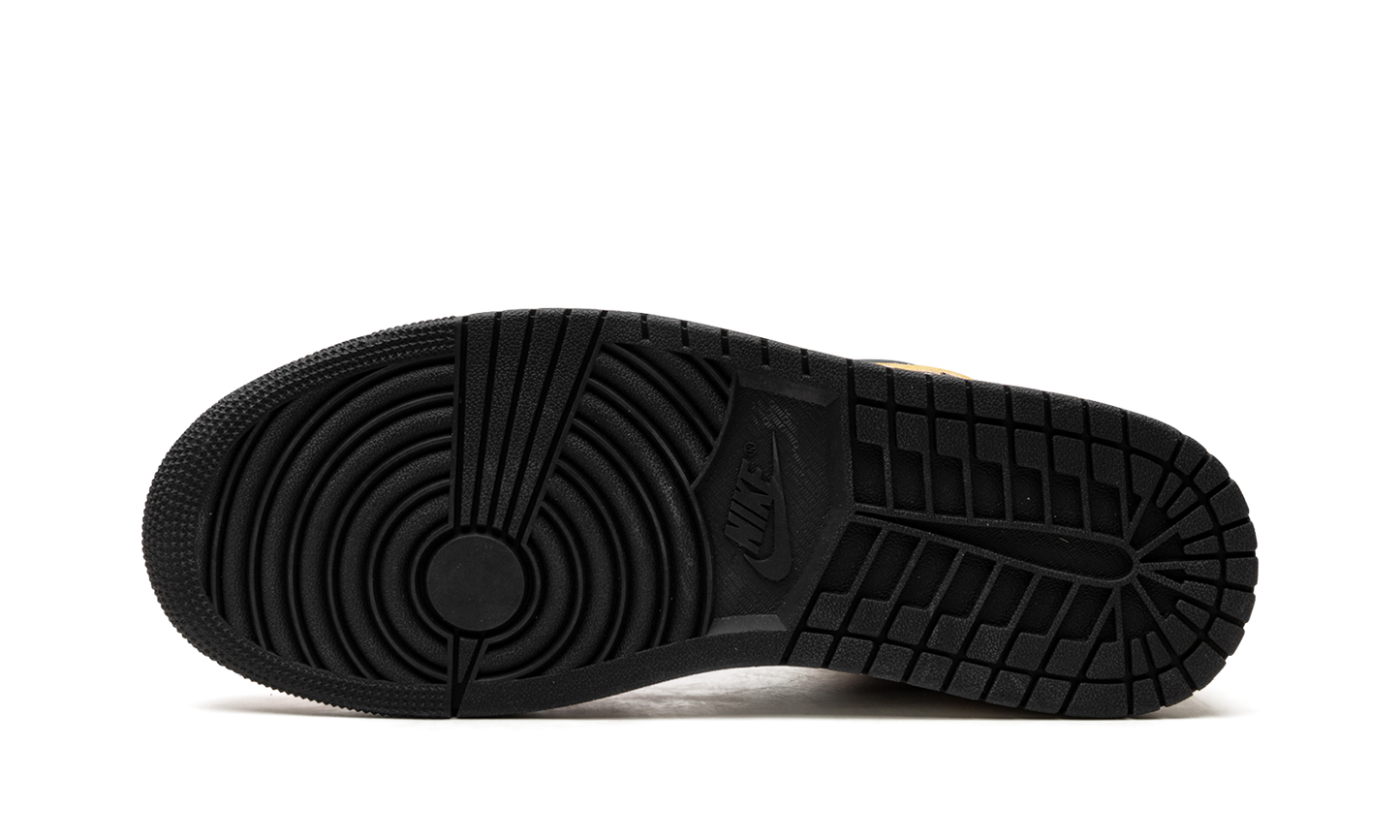 Air Jordan 1 Mid SE "Flight Club" DX4332 800