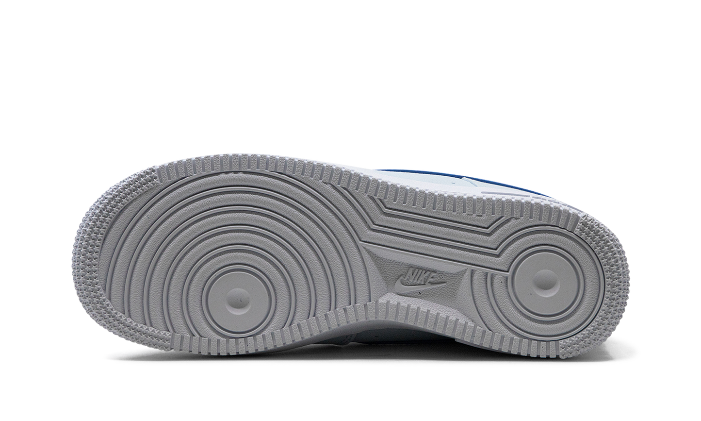 AIR FORCE 1 LO WMNS "Shades of Blue" FN7185 423