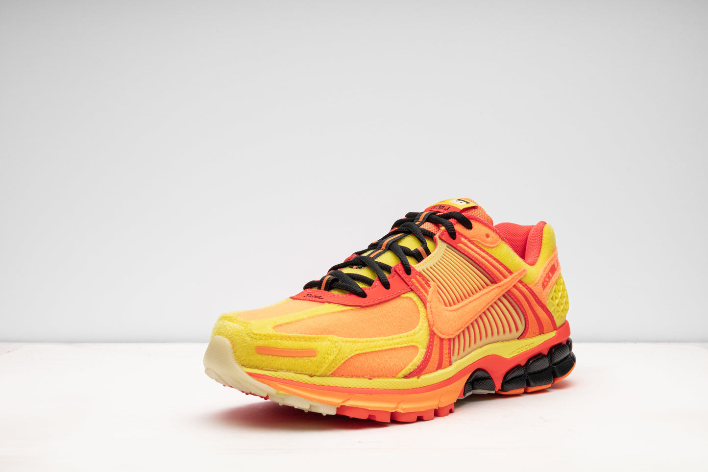 Zoom Vomero 5 "Doernbecher 2023" FD9711 602