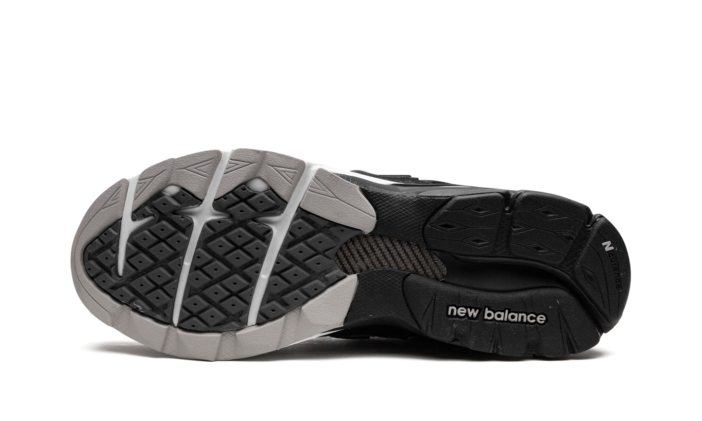 990v3 "DTLR Greyscale" M990DL3