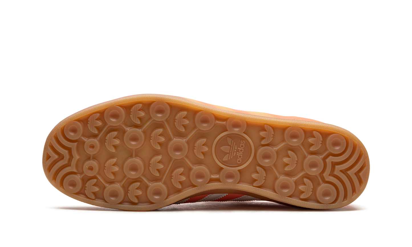 Gazelle Indoor "Beam Orange" HQ9016