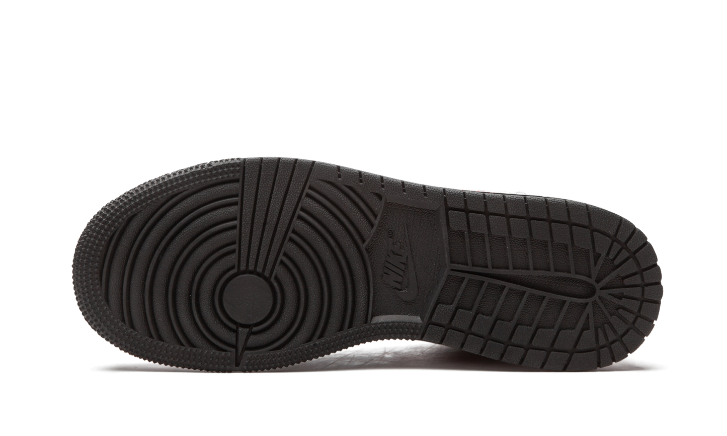 Air Jordan 1 Mid GS "Chile Red" 554725 075