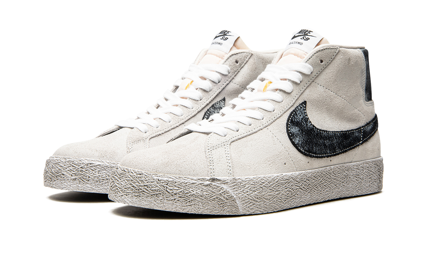 SB Blazer Mid "Faded Sail Black"