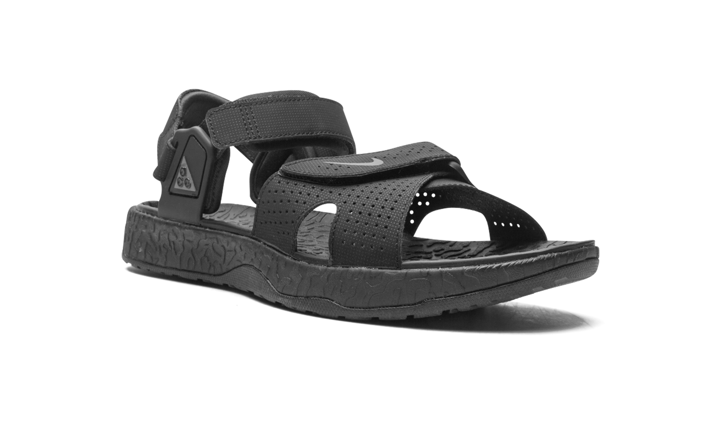 ACG AIR DESCHUTZ "TRIPLE BLACK"