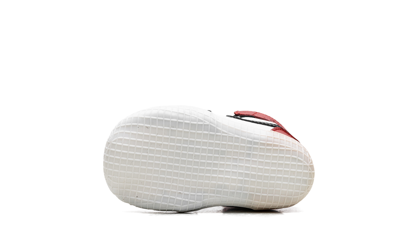 Air Jordan 1 Crib Bootie "Black Toe Reimagined" HJ9289 061