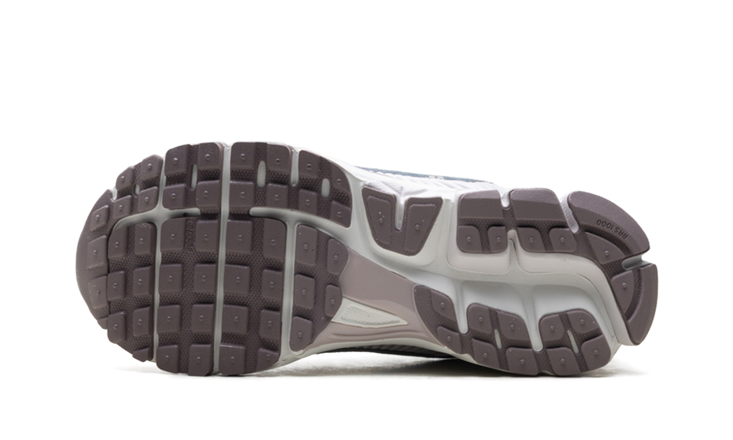 Zoom Vomero 5 WMNS "Platinum Violet" HV6417 001