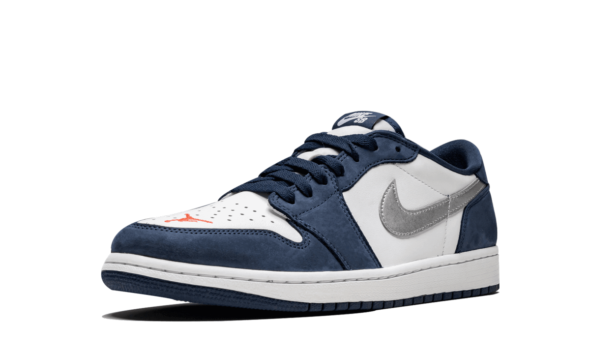 Jordan 1 Low SB "Midnight Navy"