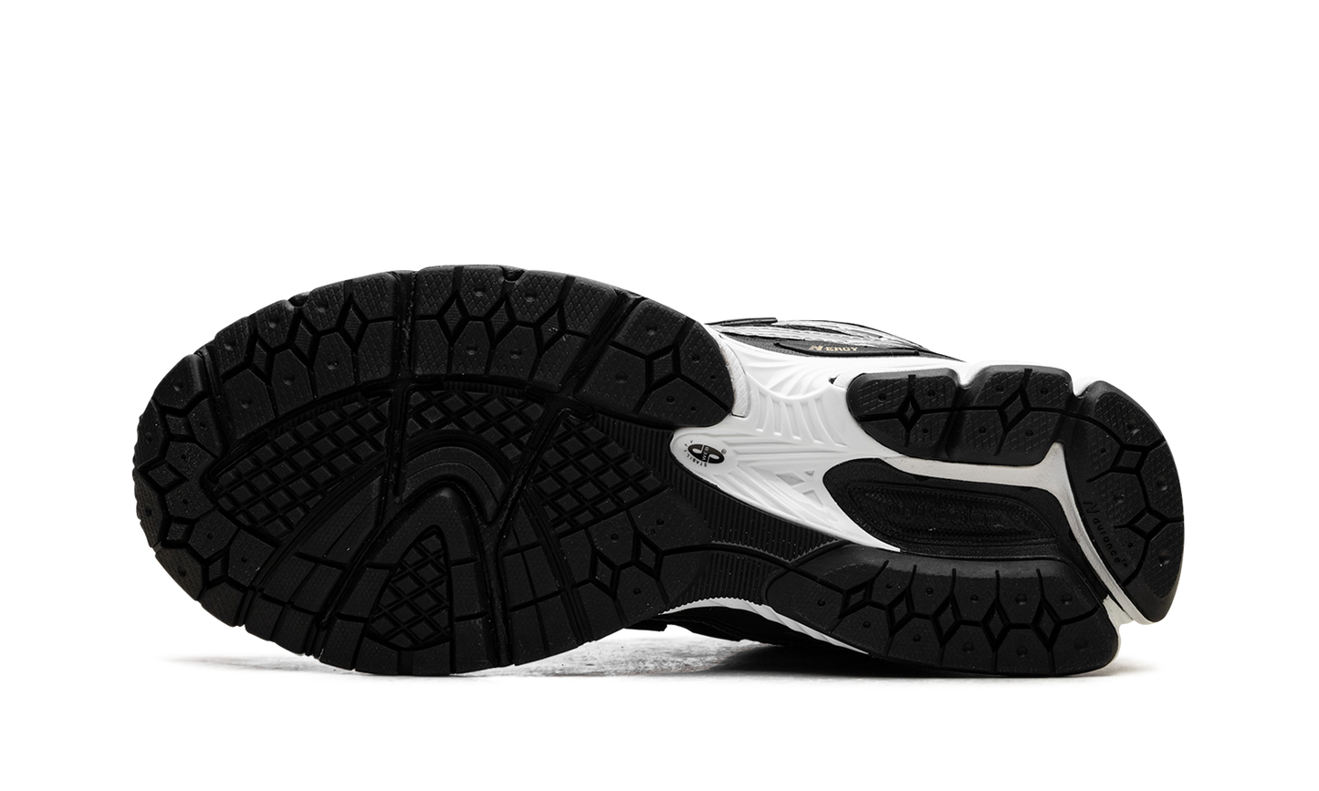 1906R "Black Grey White" U1906RCF