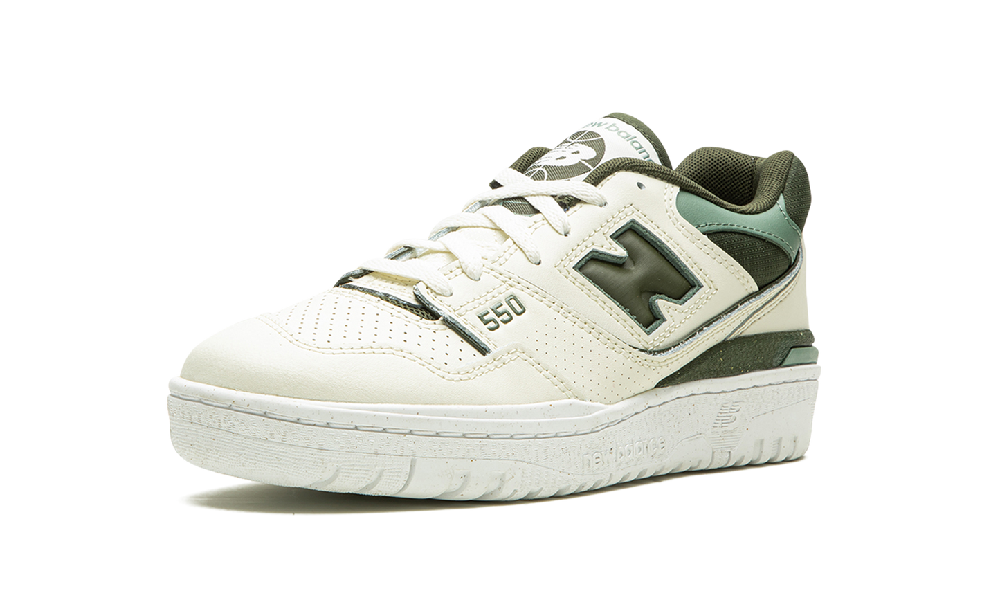 550 WMNS "Angora Green"