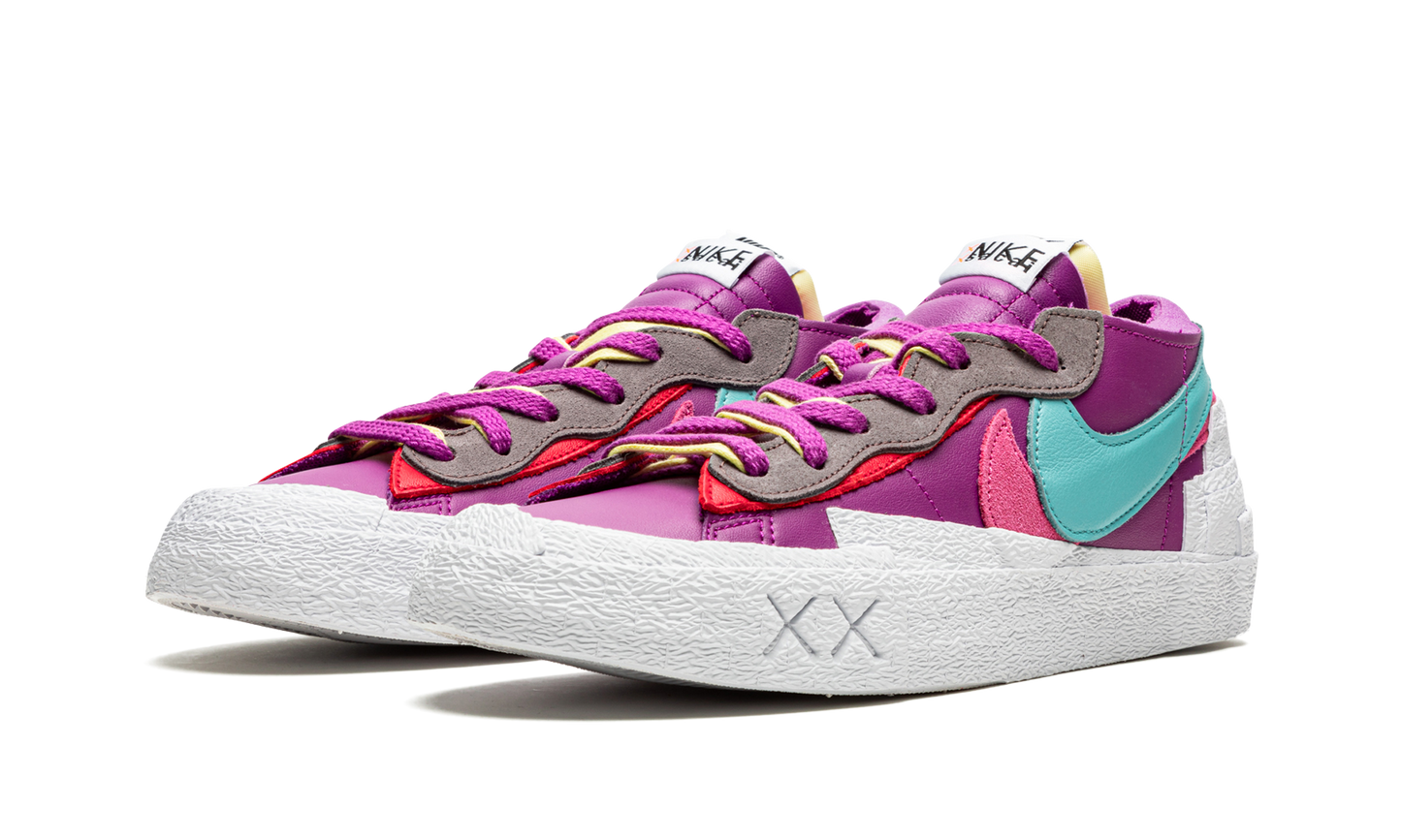 Blazer Low "Sacai - Kaws Purple Dusk" DM7901 500
