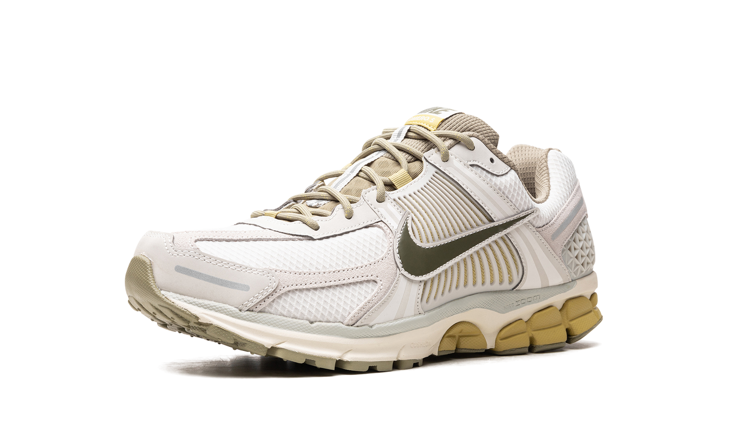 Zoom Vomero 5 "Light Bone/Medium Olive" FV0397 001