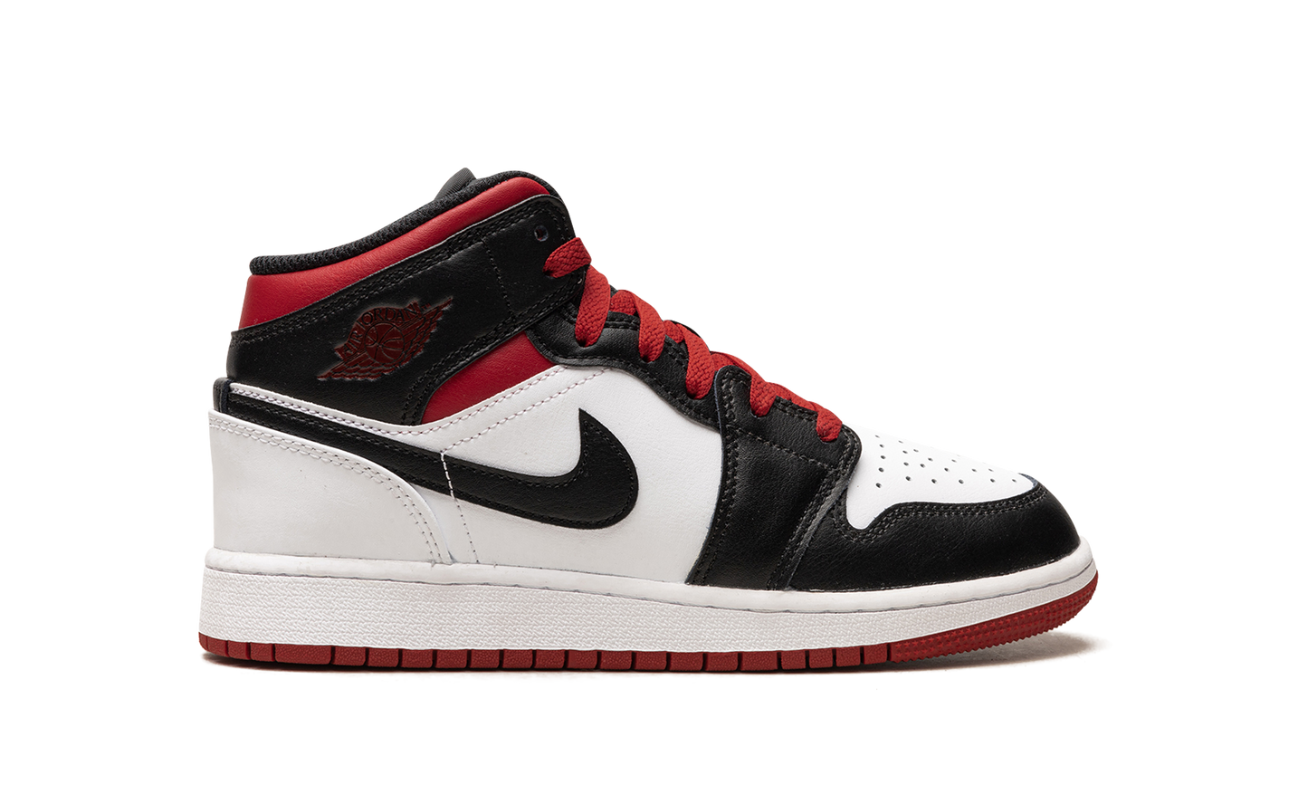 Air Jordan 1 Mid GS "Gym Red Black Toe" DQ8423 106