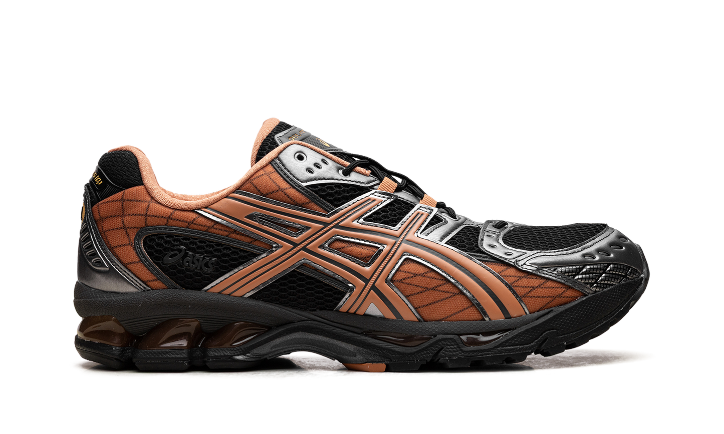 GEL-Nimbus 10.1 "Black Rust Orange" 1203A543 004