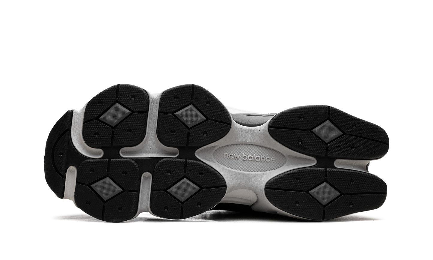 9060 "Black Phantom" U9060JBK