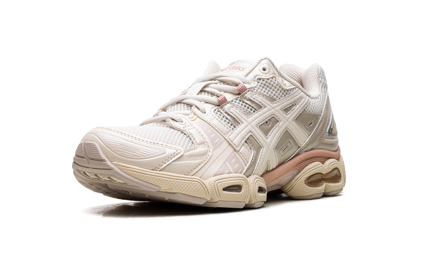 Gel Nimbus 9 WMNS "Pale Oak / Cream" 1202A278 201