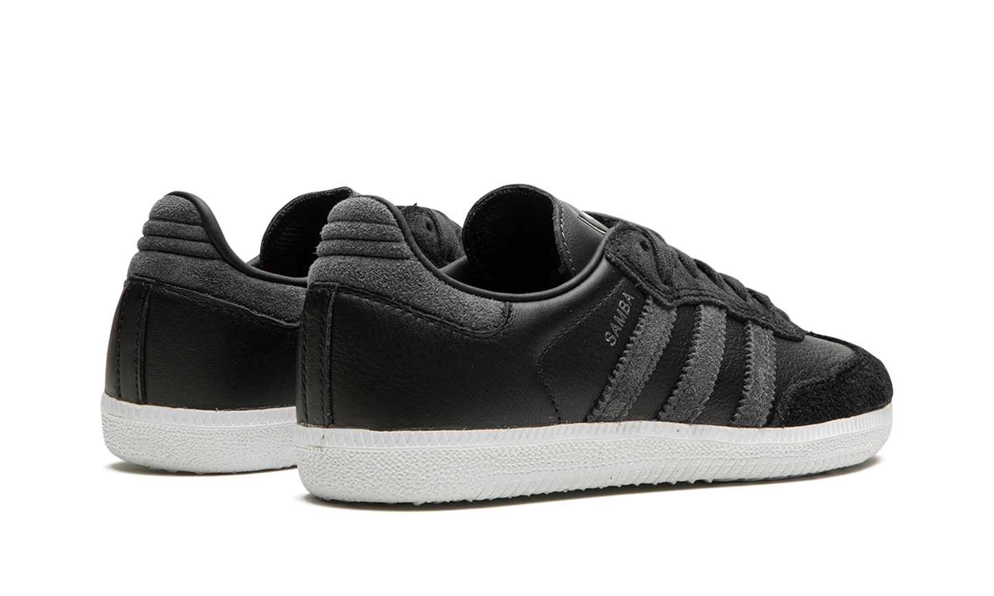 Samba Adv "Carbon" IG7572