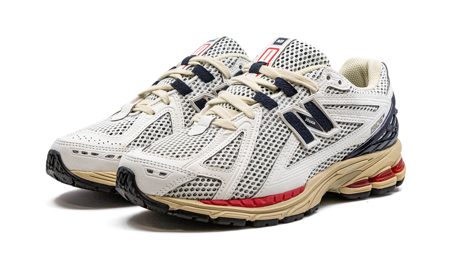 1906R "Sea Salt Eclipse True Red" M1906RR