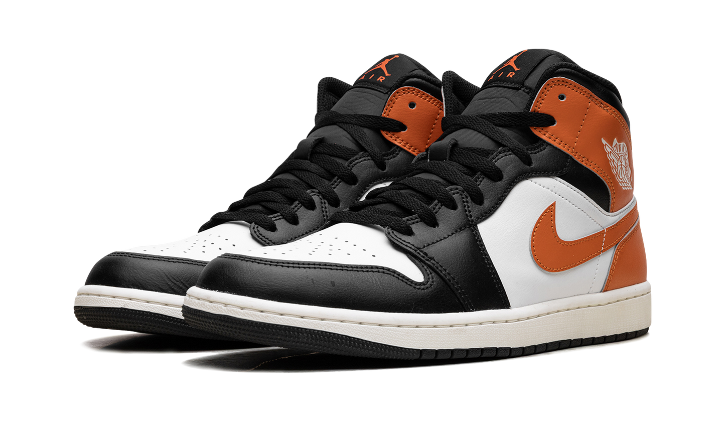 Air Jordan 1 Mid "Black Toe Starfish" DQ8426 801