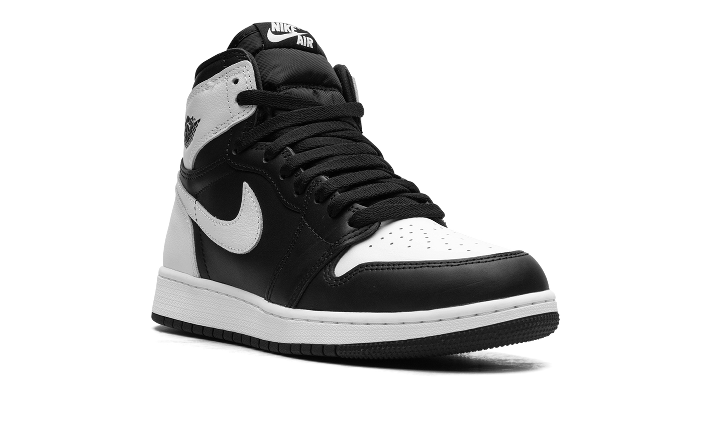 Air Jordan 1 Retro High OG GS "BLACK/WHITE/WHITE" FD1437 010
