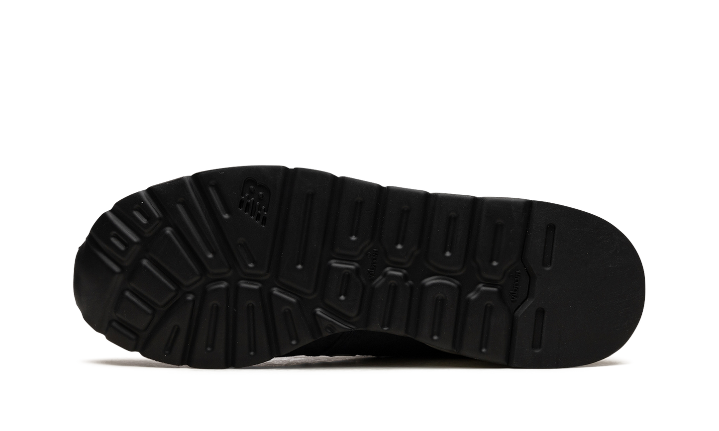 990 v1 "Navy / White" M990NV1