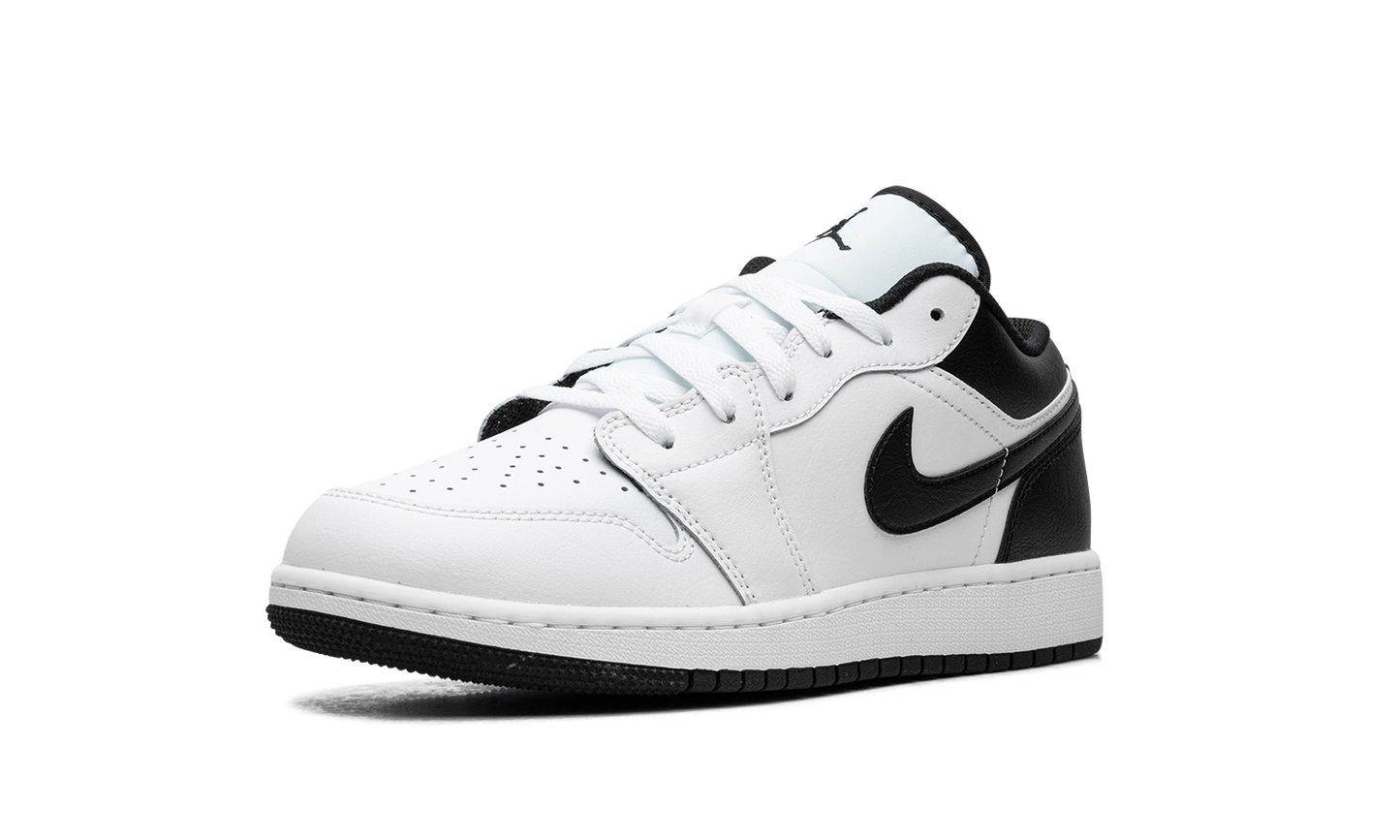 Air Jordan 1 Low GS "WHITE BLACK" 553560 132