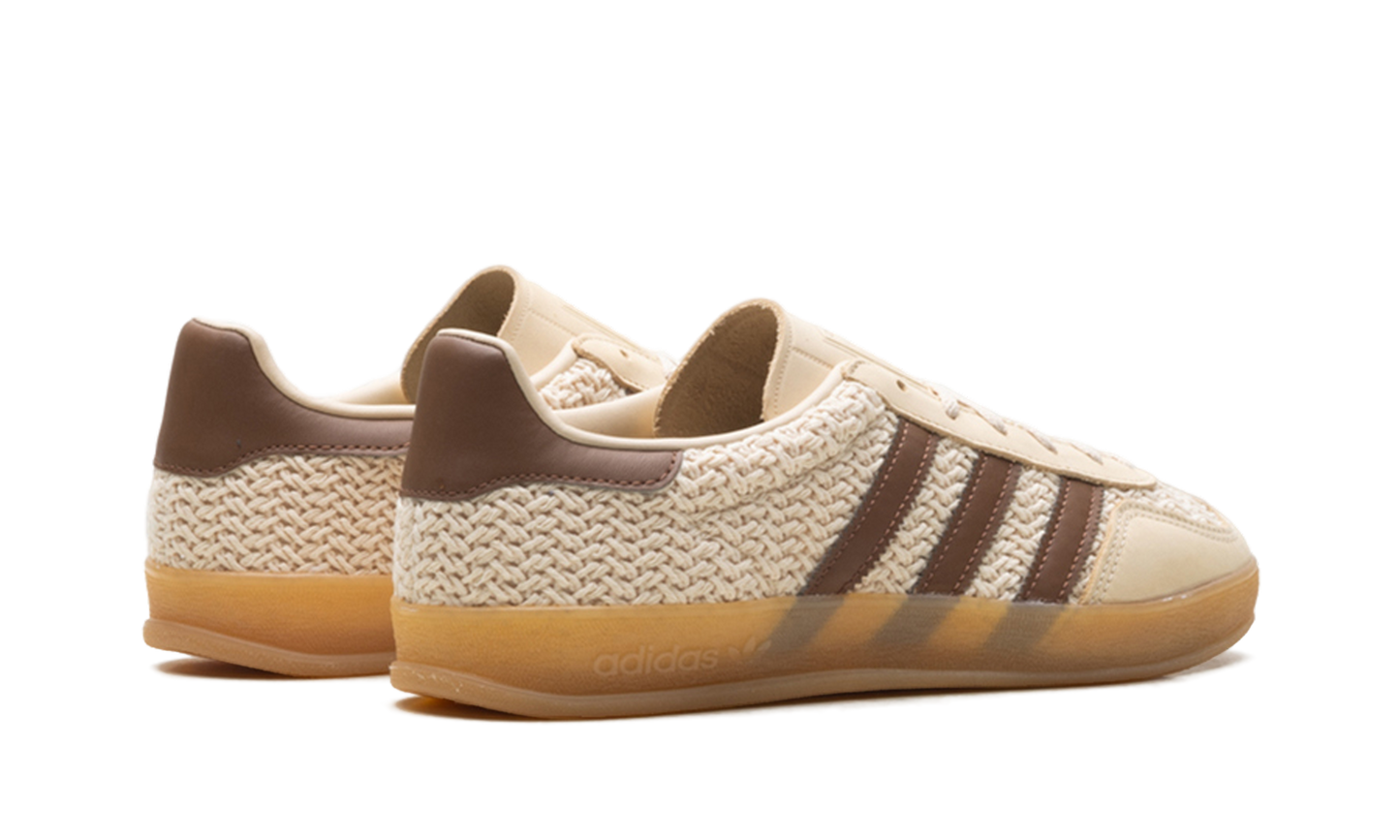 Gazelle Indoor "Cream/Brown Knit" JS1418
