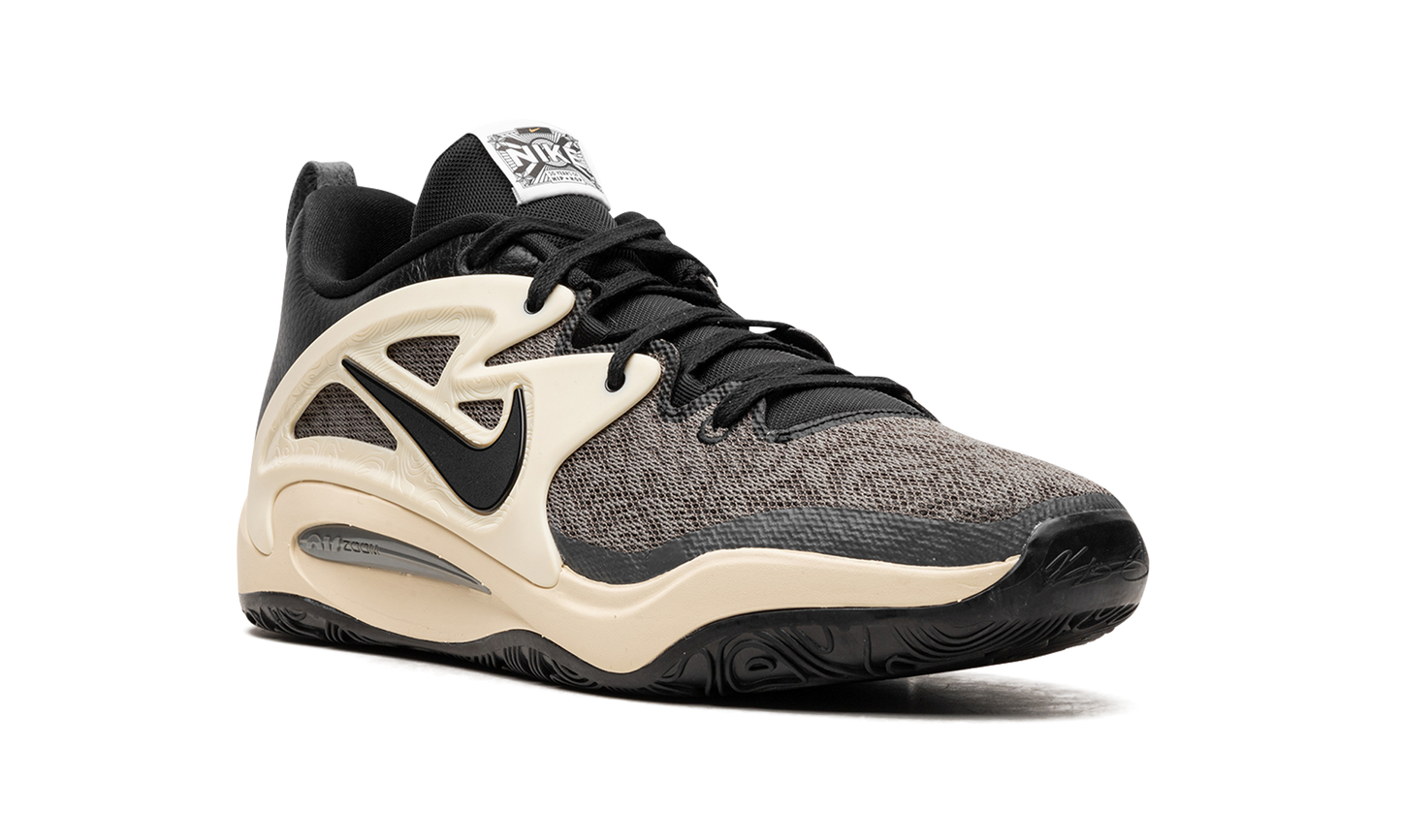 KD 15 "50 Years Of Hip-Hop" FJ1216 001