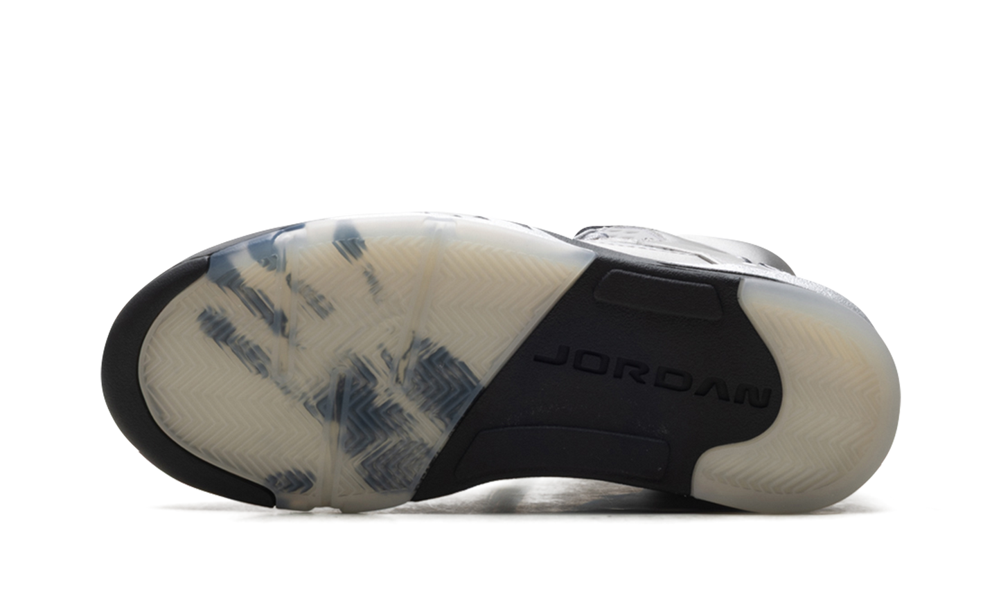 Air Jordan 5 Retro WMNS "Wings (2025)" IO2038 001