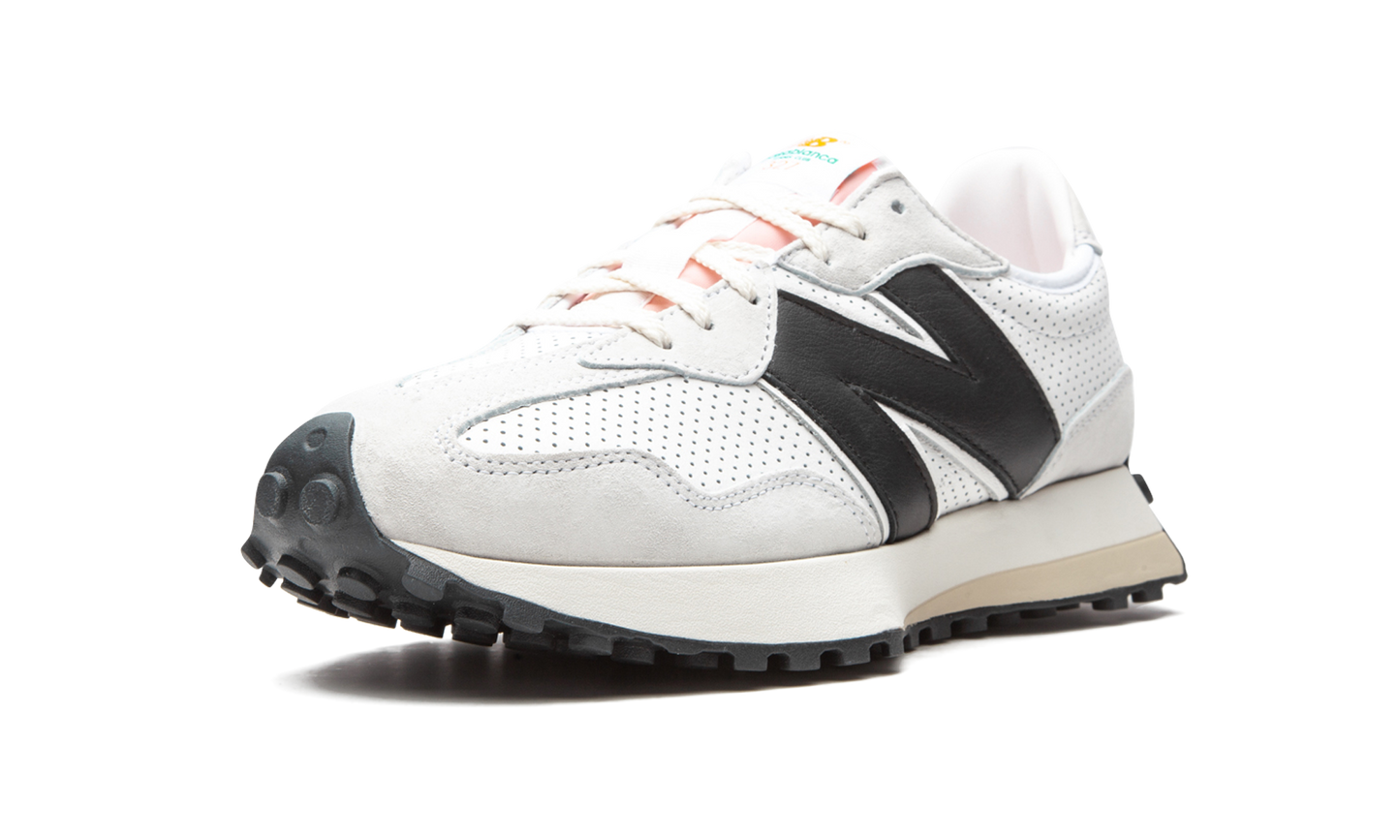 327 "Casablanca - White / Black" MS327CBC