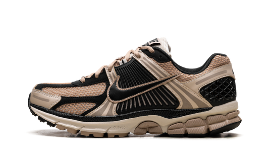 Zoom Vomero 5 WMNS "Sanddrift" FJ2028 106