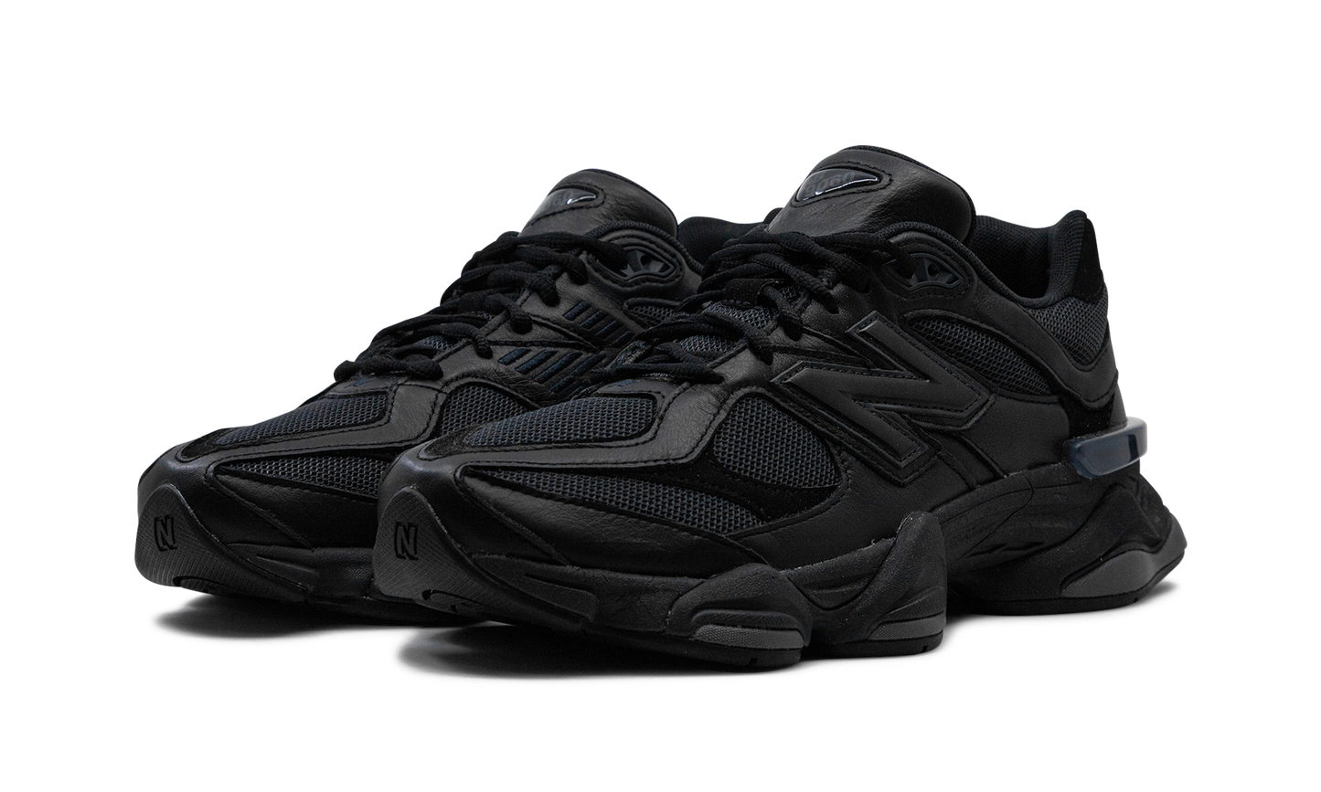 9060 "BLACK" U9060NRI