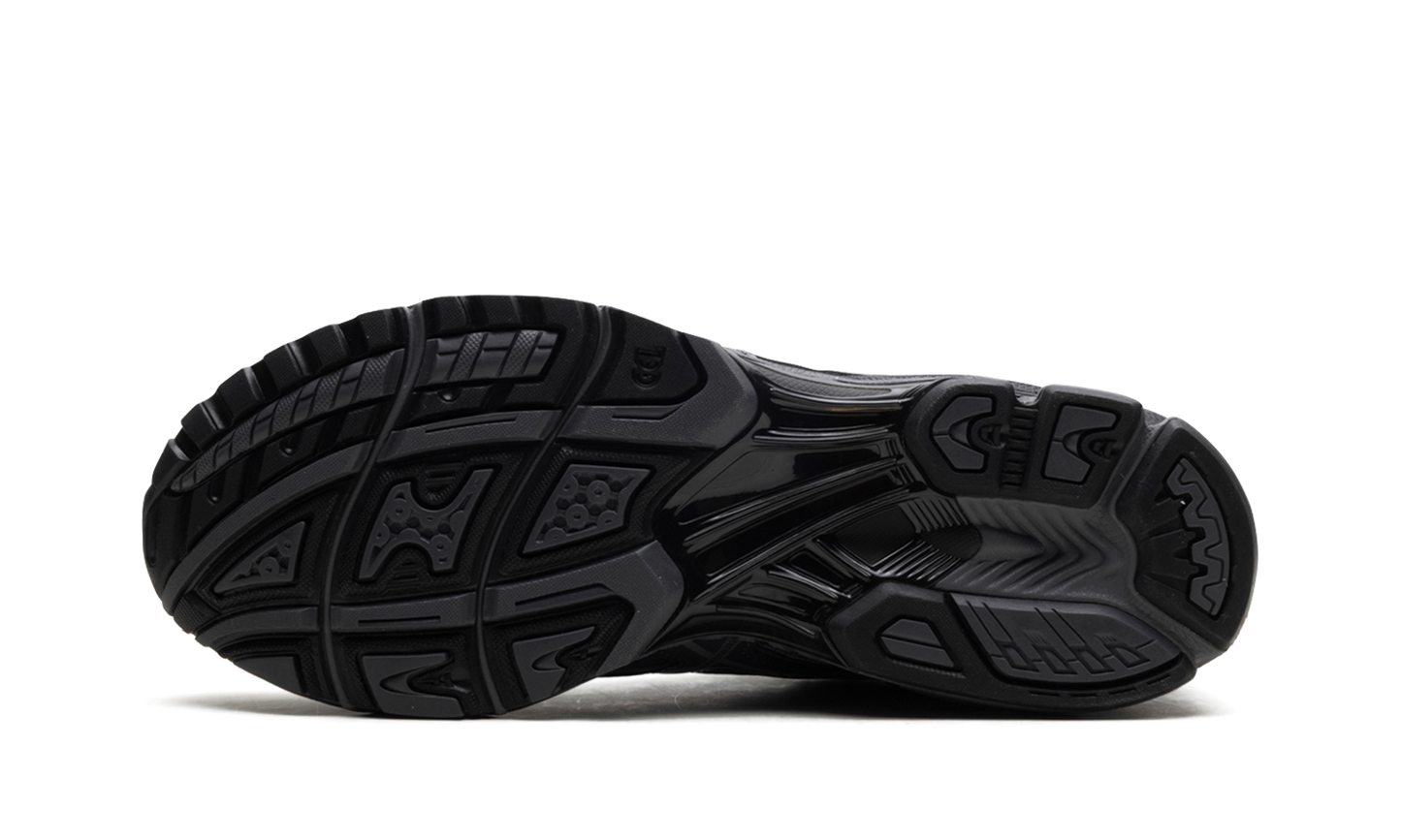 Gel-Nimbus 10.1 "Haven Black Grey" 1203A696 001