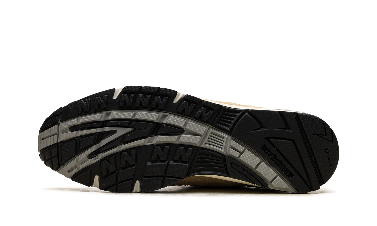 991 "Finale Pack - Pale Khaki" M991CGB