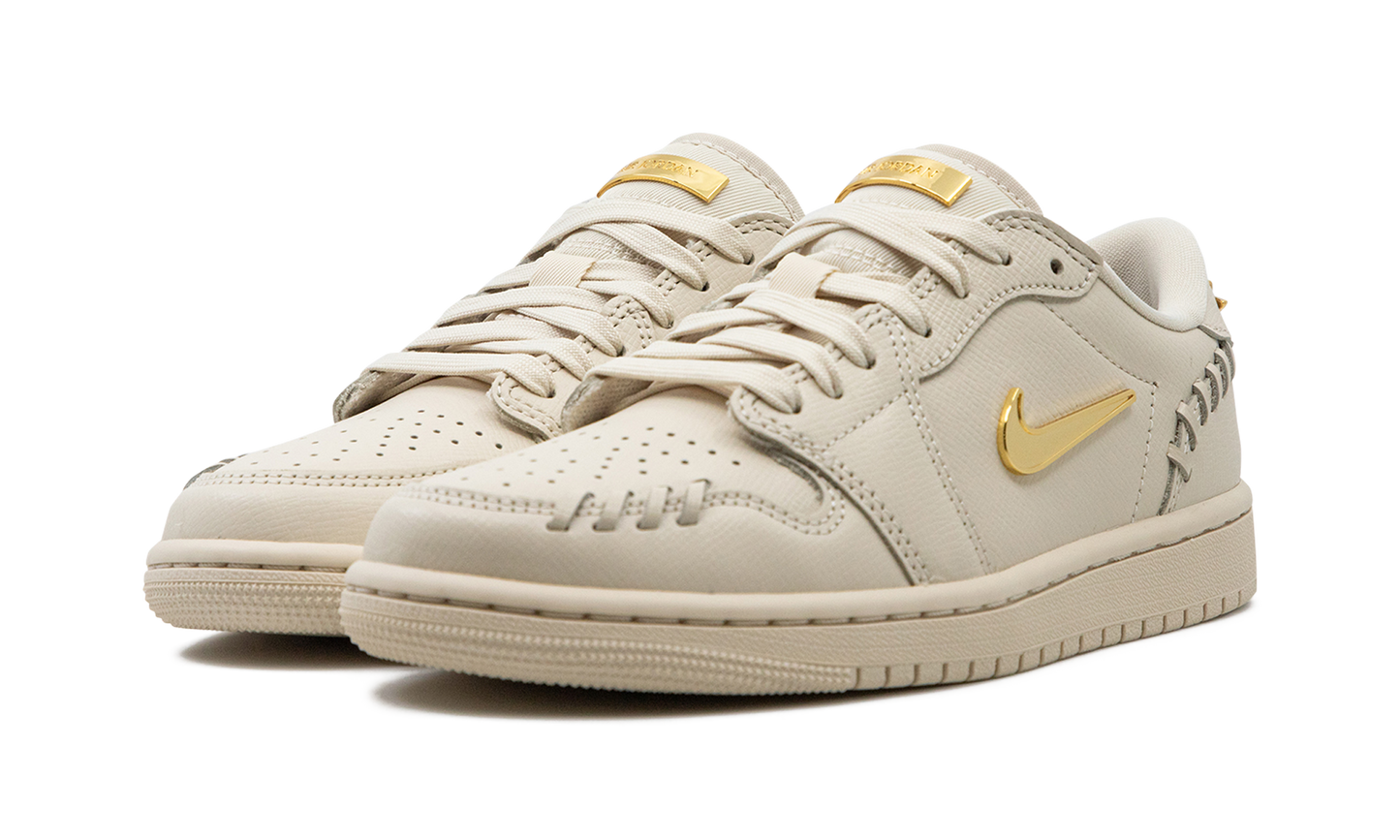 Air Jordan 1 Low WMNS "Method of Make - Legend Light Brown" FN5032 200