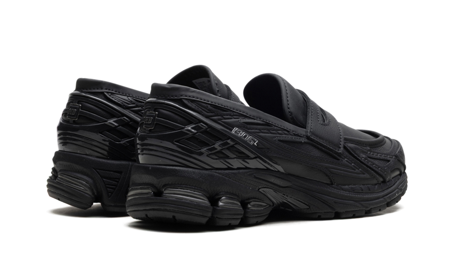 1906L "Black" U1906LBN