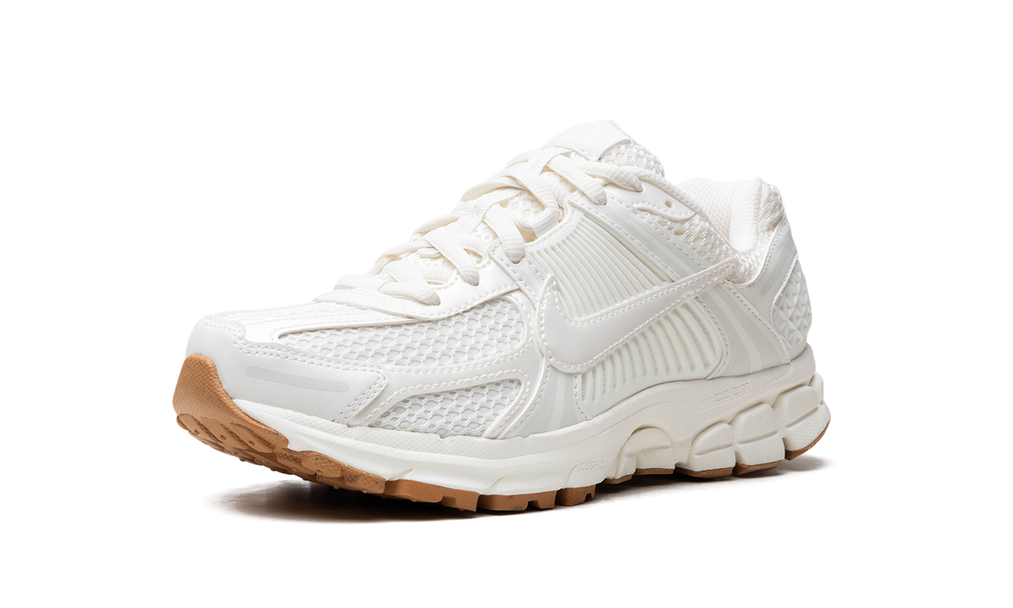 WMNS Nike Zoom Vomero 5 "SAIL GUM" HM5886 133