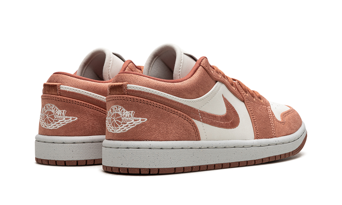Air Jordan 1 Low WMNS "Sky J Orange" FN3722 801