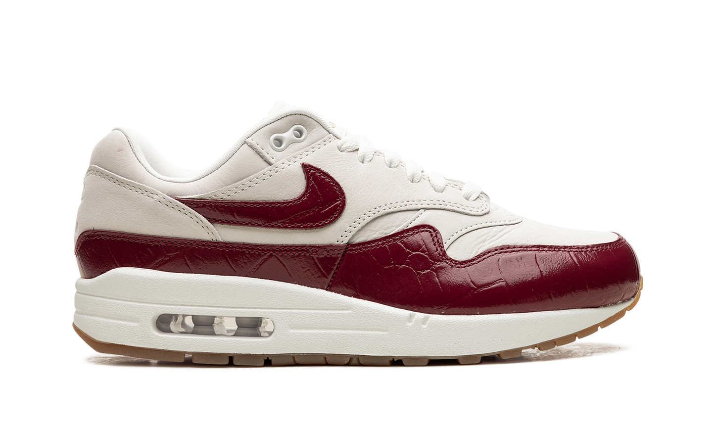AIR MAX 1 LX WMNS "Team Red" FJ3169 100