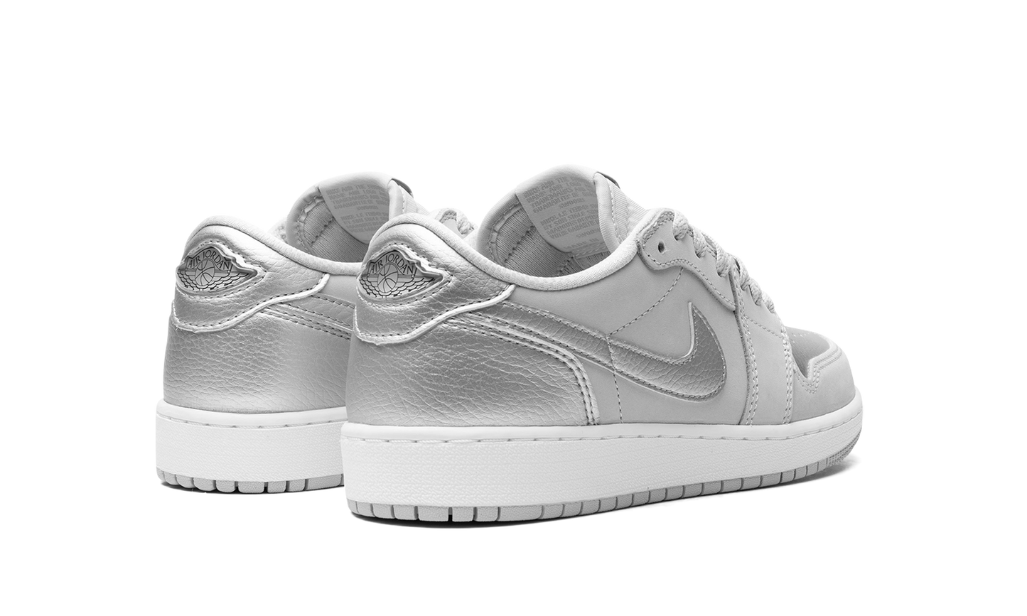 Jordan 1 Low OG GS "Metallic Silver" CZ0858 002
