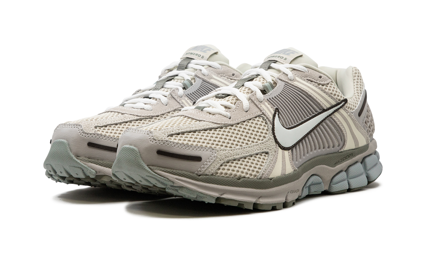 Air Zoom Vomero 5 "Light Orewood Brown" FZ3653 104