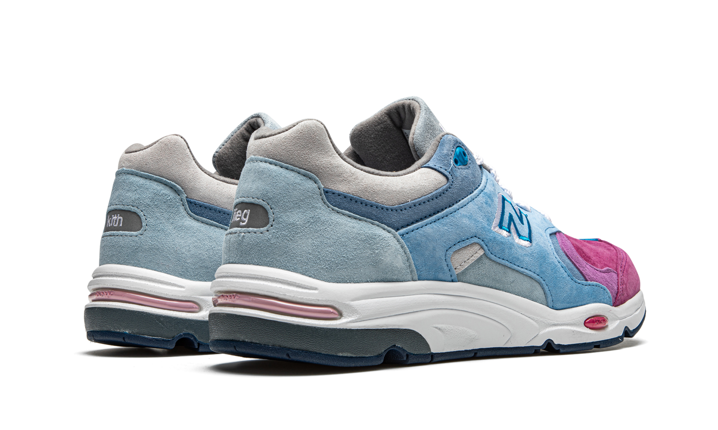 1700 "KITH - The Colorist Pink Toe" M1700K1