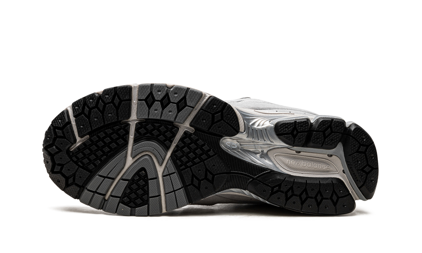 2002R "Grey" ML2002R0