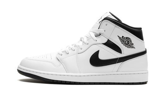 Air Jordan 1 Mid "Stormtrooper" DQ8426 132