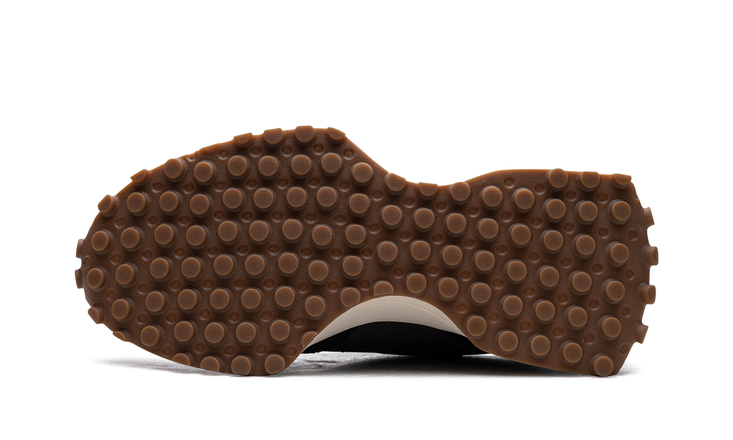 327 WMNS "Black Moonbeam" WS327KC