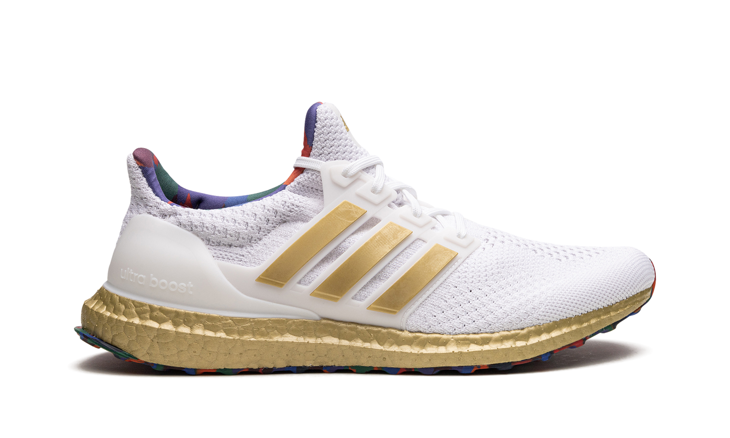 ULTRABOOST 5.0 DNA TITLE MNS WMNS HP7425