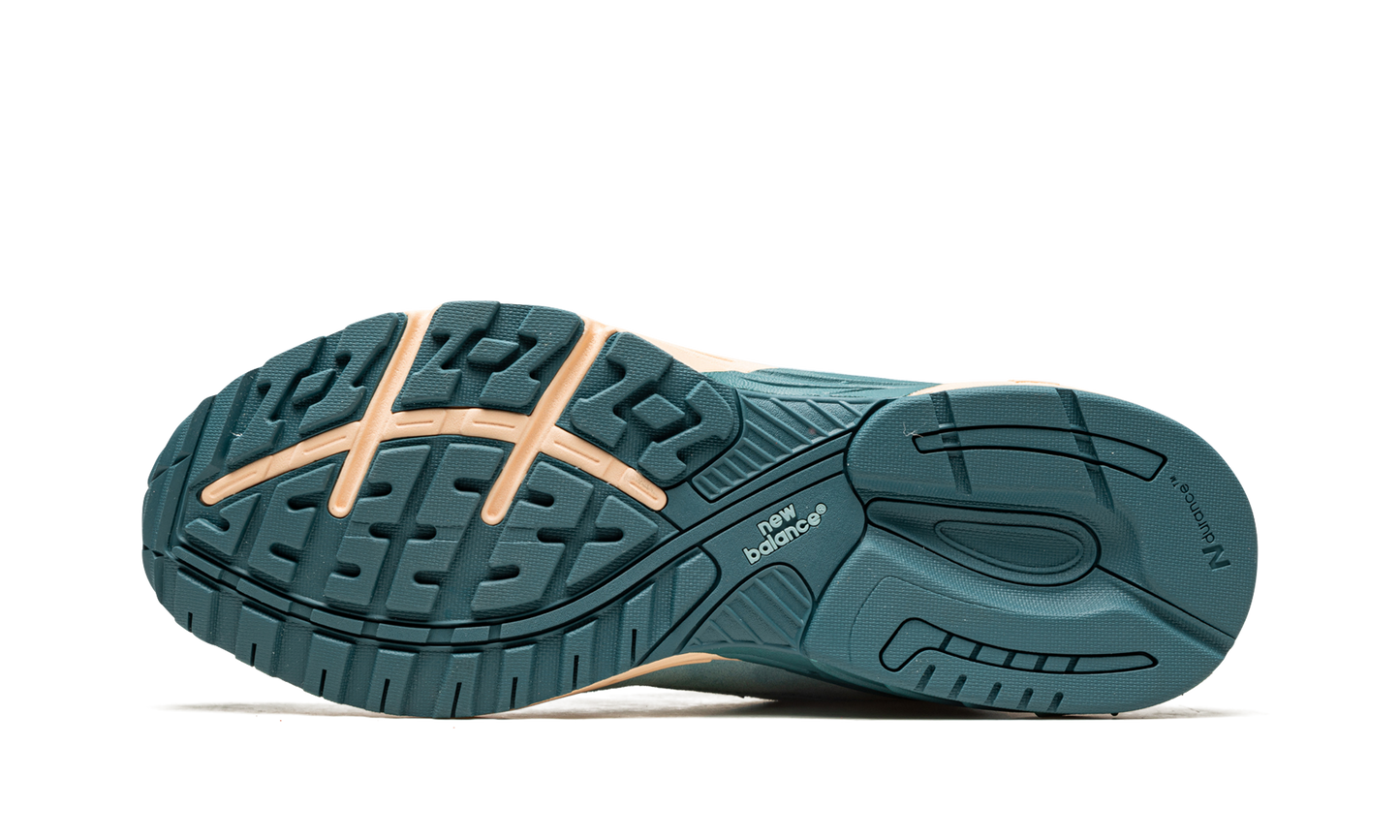 993 "Joe Freshgoods - Performance Art Arctic Blue" MR993JF1