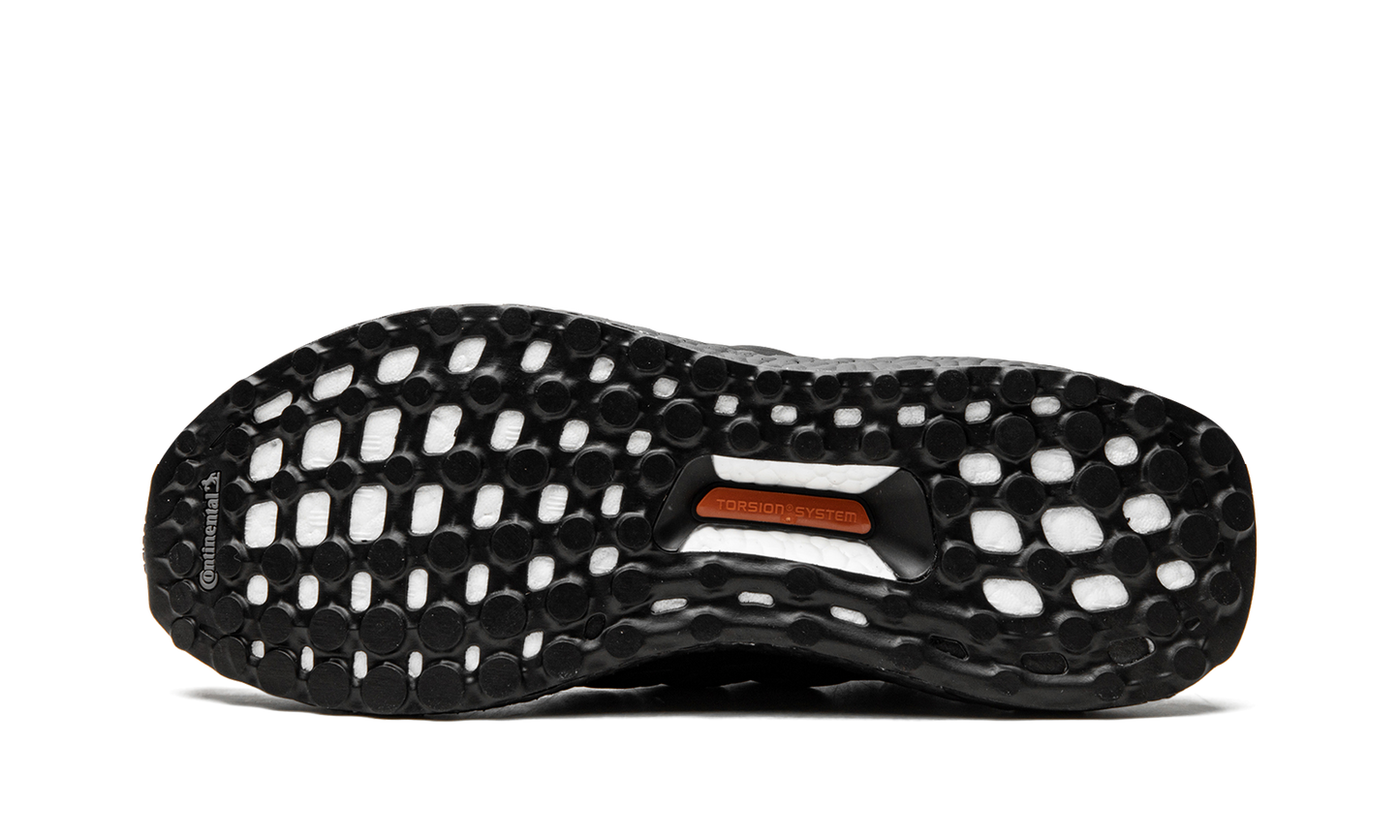 Ultraboost 4.0 DNA "Core Black" FY9121