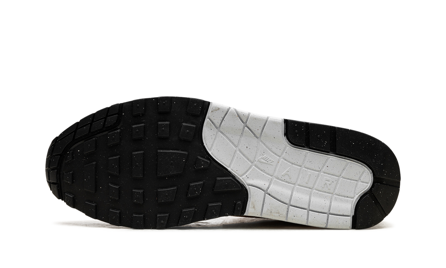 Air Max 1 "White / University Gold / Black" FD9082 104