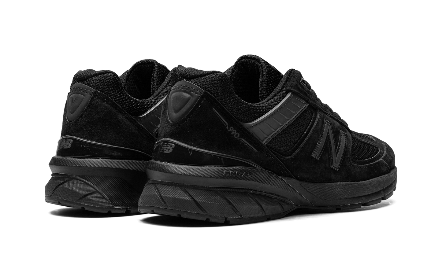 990v5 "Made in USA Triple Black" M990BB5